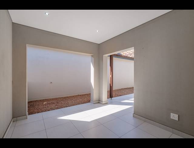3 BEDROOM HOUSE FOR SALE IN BALLITO CENTRAL